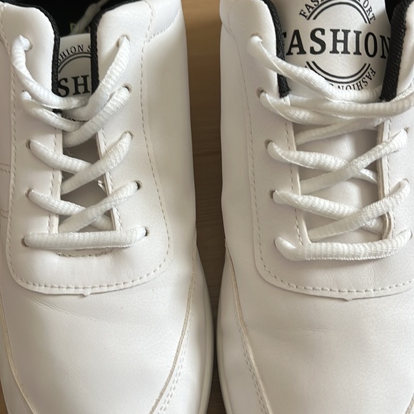 💥 ASICS GT-2000 8 FASHION SPORTS SNEAKER WHITE LOW TOP LACE CLOSURE SZ 7.5 - Picture 10 of 12